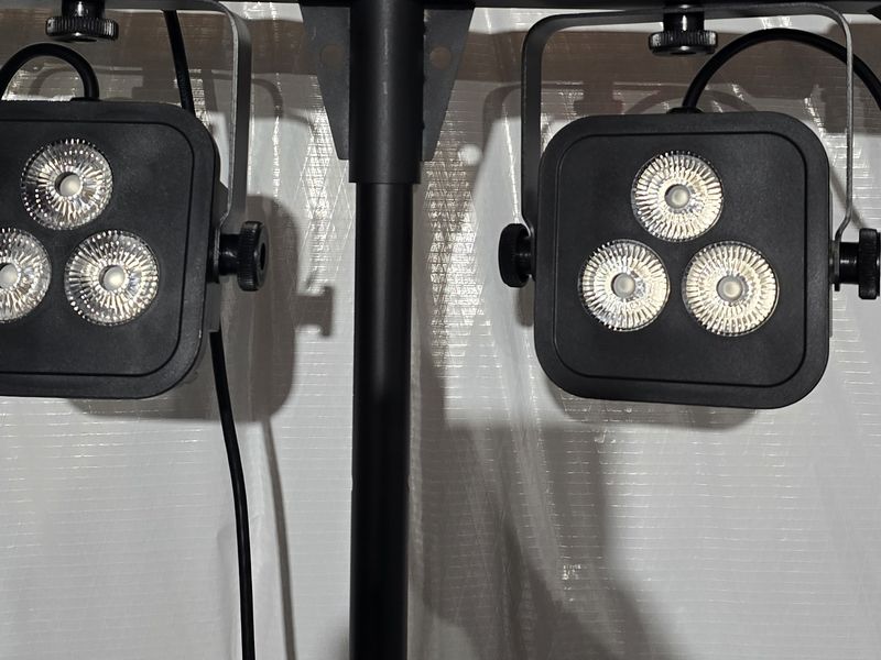 Chauvet DJ 4BAR LT BT ILS heads on the lighting stand